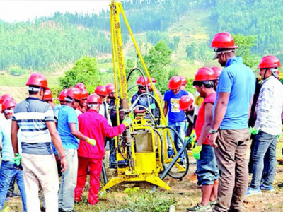 दैलेखमा पेट्रोलियम पदार्थ उत्खनन् गर्न दुईवर्ष समय थप