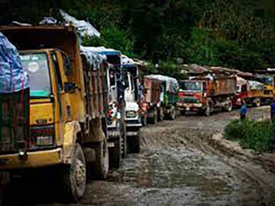स्थानीयको अवरोध कायमै, फोहर व्यवस्थापनमा समस्या