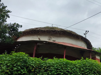 गाउँमा भेटिन छाडे परम्परागत घुमाउने घर
