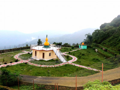 हतुवागढीमा दिमालुङ स्मारक उद्यान