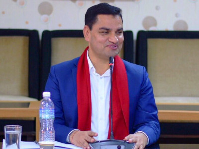 स्वास्थ्य बीमा कोष बलियो पार्ने मन्त्री पौडेलको निर्णय