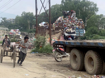 सिसडोलकै फोहरले रोक्दैछ बञ्चरेडाँडाको बाटो