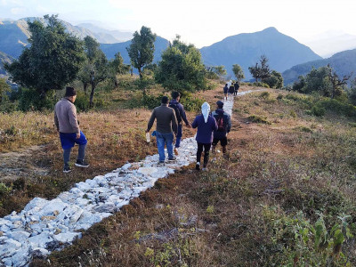 ‘कौडे लेक’मा पुग्न पदमार्ग