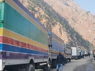 रसुवागढी नाकाबाट चिनियाँ सामग्रीको आयात बन्द