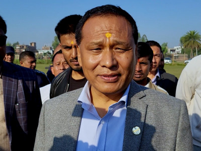 कमला पुल जुनसुकै हालतमा बन्नु पर्छ : उर्जा मन्त्री घिसिङ