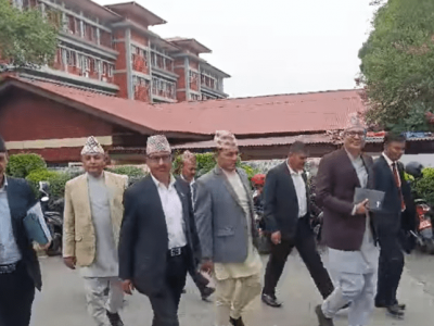 कुलिङ पिरियड विरुध्द ‘सिंहदरबारका साँढेहरु’