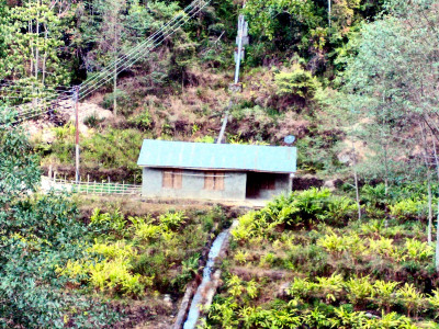 ऋणले थलिँदै खोटाङका लघु जलविद्युत्  आयोजना