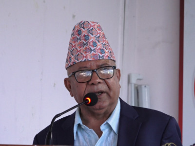 सानो मेहेनत र प्रयासले नेपालमा गणतन्त्र आएको होइन : माधव नेपाल