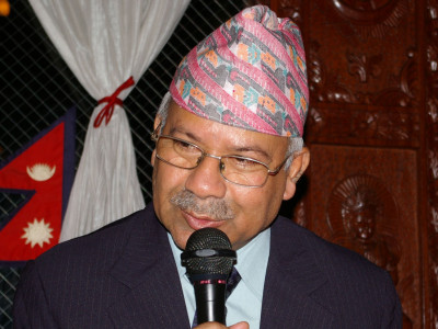 पूर्व प्रधानमन्त्री नेपाल चीन जाँदै