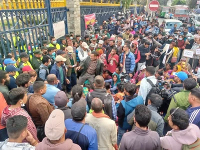 घर फर्किन राजी भए आन्दोलनरत मिटरब्याज पीडित