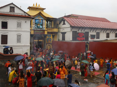 महाशिवरात्रिको तयारीका लागि पशुपति क्षेत्रमा विशेष सफाइ