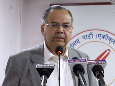 भ्रष्टाचार र कमीसनमा सम्झौता गर्दा हवाई यातायात असुरक्षित भयो : खनाल