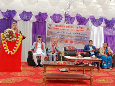 नेपाललाई एकतामा बाँध्न सञ्चार माध्यमहरुको सवलीकरण जरुरी : सञ्चारमन्त्री गुरुङ