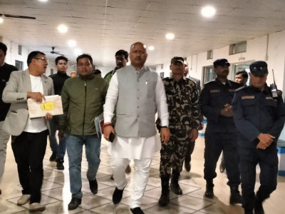 मुख्यमन्त्री सिँहले गरे बर्दिवासका आठ अस्पताल अनुगमन, पाँचलाई बन्द गर्न निर्देशन