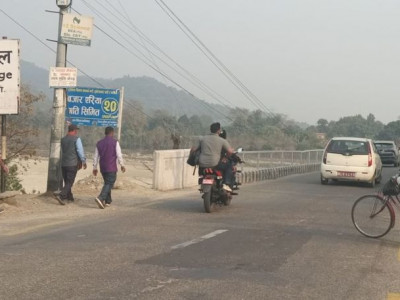 बागमती खोलामा भासिएको पुलको मर्मत गरियो