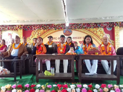 सराङकोटमा महायज्ञ शुरु, पहिलो दिन ४५ लाख रुपैयाँ दान रकम संकलन