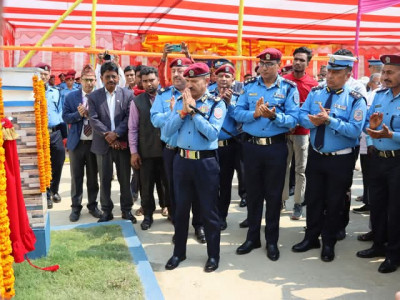 मधेश प्रदेशमा सय प्रहरी युनिटको भवन छैन : प्रहरी महानिरीक्षक कुँवर