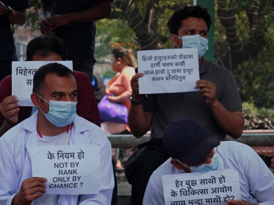 माग सम्बोधन नहुदाँ चिकित्सकहरूको आन्दोलन आज पनि जारी