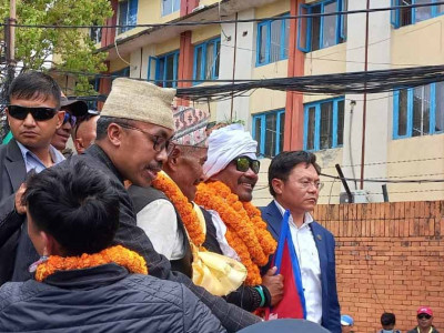 दुवै खुट्टा गुमाएका सगरमाथा आरोहीलाई स्वागत