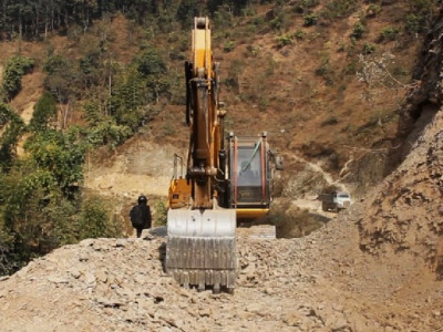डोजरले खसालेको ढुंगाले लाग्दा ६ वर्षका बालकको मृत्यु