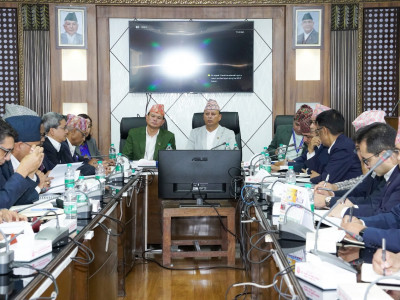 ढिलासुस्ती र उदासिनता अन्त्य गर्न मन्त्री खड्काको निर्देशन