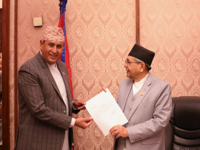 रामहरि खतिवडाले बुझाए सभामुखलाई राजीनामा पत्र