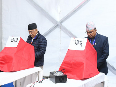 एमाले महाधिवेशन स् उत्साहपूर्ण मतदान प्रक्रिया सुरु