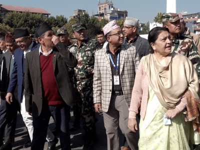 विद्या भण्डारीद्वारा क्षतिग्रस्त संसद भवनको अवलोकन