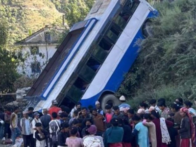 बाजुरामा बस दुर्घटना : घाइते बस सह–चालक जोशीको उपचारका क्रममा मृत्यु