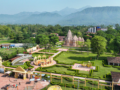 पर्यटन र पारिवारिक भ्रमणका लागि आदर्श गन्तव्य नवलपरासीको सिजी धाम (तस्विरहरू)