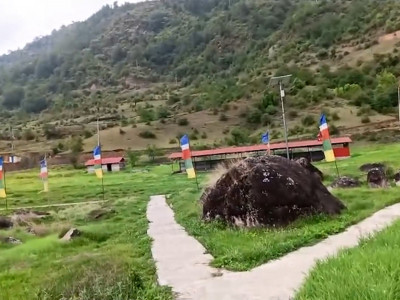 जिरीको स्टोनपार्क पर्यटकको रोजाइमा