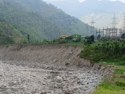 तामाकोसी कटानले देवीटार बजार जोखिममा