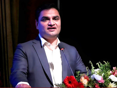 नेपालमा स्वास्थ्य जनशक्तिको अभाव नभए पनि टिक्ने स्थिती छैन : मन्त्री पौडेल