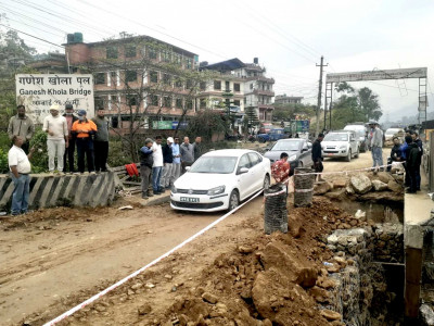 अठार घन्टापछि एकतर्फी खुल्यो पृथ्वी राजमार्ग