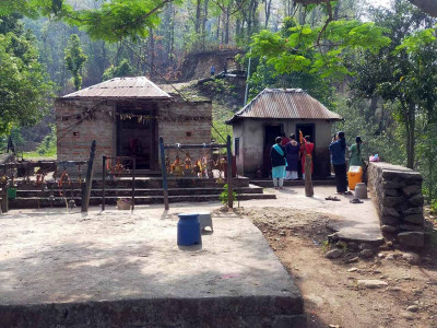 अकला मन्दिर पुनःनिर्माण: काम अपुरो गरेर ठेकेदार बेपत्ता