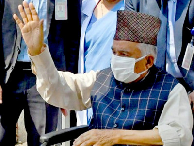 राष्ट्रपति पौडेललाई उपचारका लागि भारत लगियो