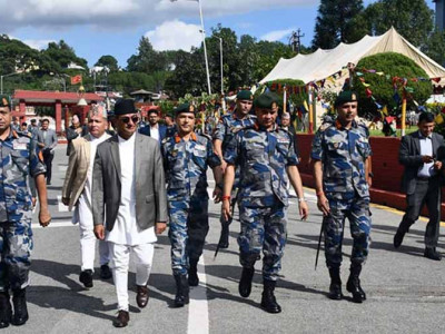 सौर्य एयरलाइन्सको जहाज दुर्घटना : गृहमन्त्री विमानस्थलमा