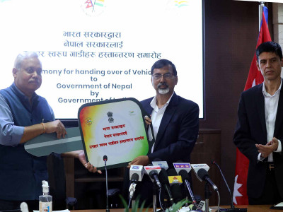 निर्वाचनका लागि भारतद्वारा २०० सवारीसाधन उपहार