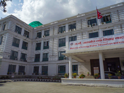 ऊर्जा मन्त्रालयमा प्लास्टिकजन्य सामग्री पूर्ण प्रतिबन्ध