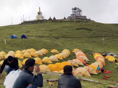 शैलुङमा चौँरीसँग जङ्गली बसाई कार्यक्रमको तयारी