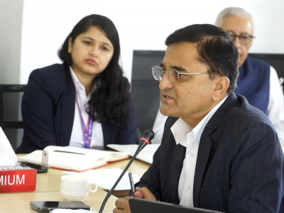 भोट बढाउन विमानस्थल थप्ने योजना मान्य हुँदैन : योगेश भट्टराई