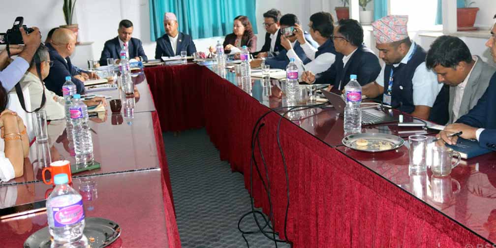 दुर्गमका जनतामा पुग्नेगरी वैकल्पिक ऊर्जालाई प्रवर्द्धन गर्नुपर्छ: ऊर्जामन्त्री